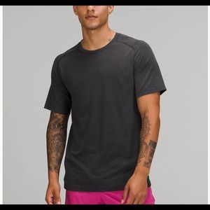 Lululemon Metal Vent Tech 2.0 Deep Coal Black Med